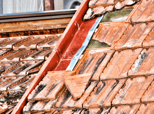 Easy Ways to Identify Storm Damage on Your Roof